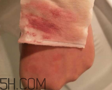 unny卸妝水和蓓昂斯哪個好？unny卸妝水和蓓昂斯對比