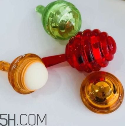 小蜜坊棒棒糖唇膏多少錢？小蜜坊棒棒糖唇膏不同顏色區(qū)別