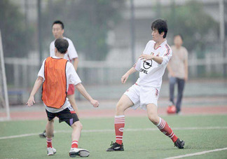 踢足球能長個嗎？踢足球能長高嗎？