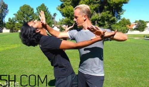 太極拳有實(shí)戰(zhàn)作用嗎？太極拳需要哪些基本功？