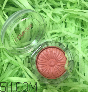 倩碧腮紅怎么打？倩碧腮紅可以當眼影用嗎？