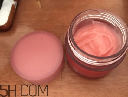 泰國cibio2唇膜和蘭芝唇膜哪個好？泰國cibio2唇膜怎么樣