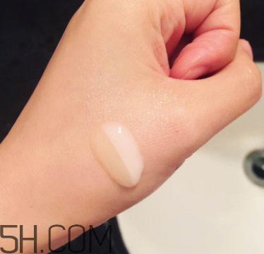 倩碧淡斑精華能見光嗎？有效嗎？