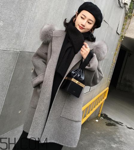 羊駝絨大衣暖和嗎？羊駝絨大衣和羽絨服哪個(gè)暖和？