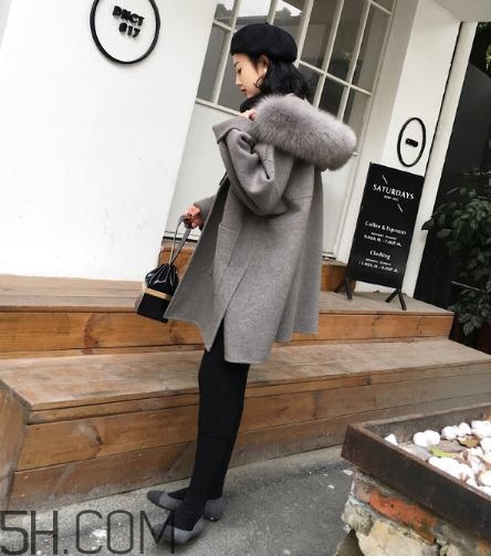 羊駝絨大衣暖和嗎？羊駝絨大衣和羽絨服哪個暖和？