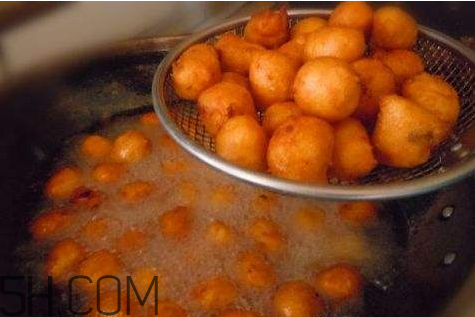 紅薯丸子為什么會(huì)散 炸紅薯丸子為什么會(huì)散 紅薯丸子為什么會(huì)散 炸紅薯丸子為什么會(huì)散