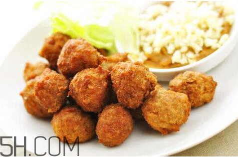 炸肉丸需要什么火候 炸丸子用大火還是小火 炸肉丸需要什么火候 炸丸子用大火還是小火