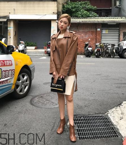 冬天穿裙子配什么鞋子？冬天穿裙子配什么鞋好看？