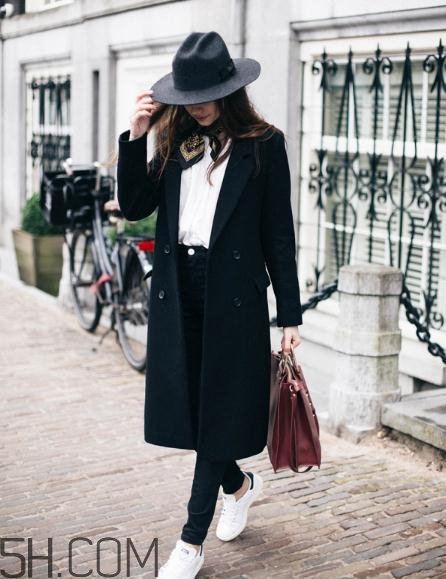 羊絨大衣怎么搭配好看？羊絨大衣搭配圖片