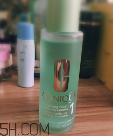 倩碧1號(hào)水與1.0號(hào)水有啥區(qū)別？哪個(gè)好用？