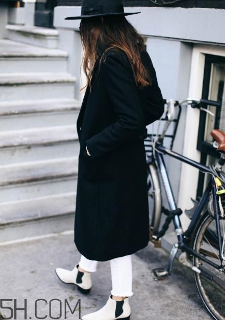 羊絨大衣搭配什么鞋子？羊絨大衣搭配鞋子圖片