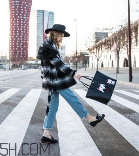 羊絨大衣搭配什么鞋子？羊絨大衣搭配鞋子圖片