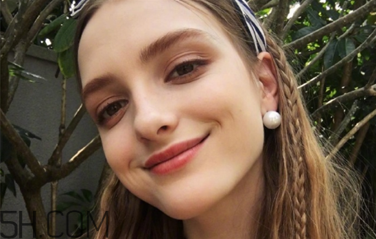 超聲波洗牙可以美白牙齒嗎？超聲波洗牙多少錢一次？