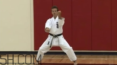 練跆拳道會(huì)長(zhǎng)不高嗎？練跆拳道會(huì)不會(huì)長(zhǎng)不高？