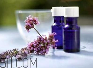 紫藥水可以擦舌頭嗎？紫藥水可以擦臉上嗎？