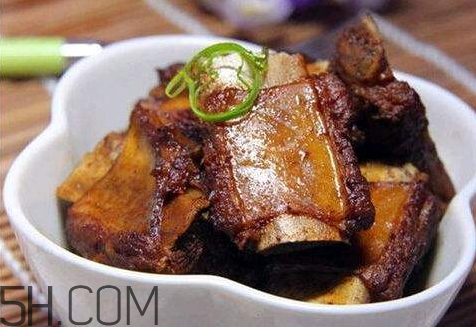 排骨腌制一晚上會(huì)壞嗎 排骨腌過后放冰箱嗎