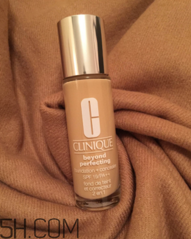 倩碧魔妝點(diǎn)點(diǎn)棒哪個(gè)色號最白？真人試色