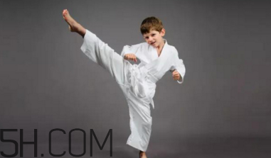 跆拳道為什么要考級(jí)？跆拳道考級(jí)有什么好處？