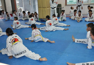 跆拳道幾歲開(kāi)始學(xué)比較好？跆拳道幾歲學(xué)最好？