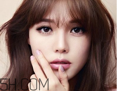 做完超聲刀后怎樣選用補(bǔ)水產(chǎn)品？超聲刀做完能敷面膜嗎？