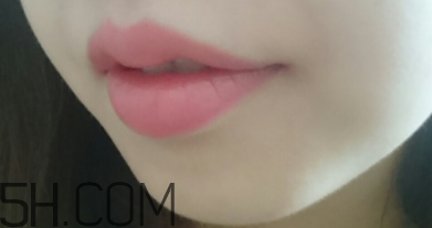 倩碧蠟筆唇膏是口紅嗎？倩碧蠟筆唇膏哪個(gè)色號(hào)好看？