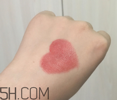 倩碧蠟筆唇膏04號(hào)適合黃皮嗎？04號(hào)試色