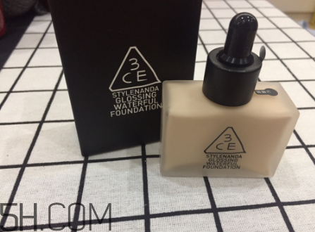 3ce超水感保濕粉底液怎么樣？3ce超水感保濕粉底液測評