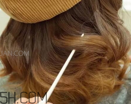 貝雷帽怎么戴不容易掉？三種方法技巧