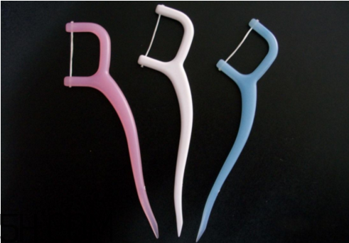 怎么用牙線？預(yù)防牙齒黃的方法