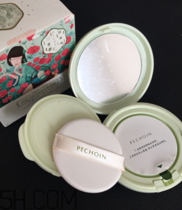 百雀羚氣墊BB霜浮粉嗎？適合干皮嗎？