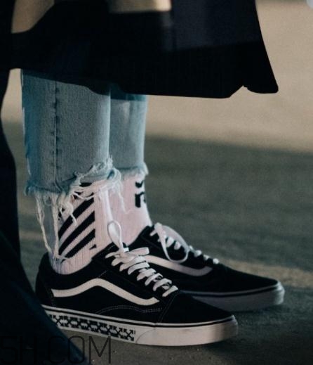 冬天穿九分褲穿什么襪子？冬天穿九分褲腳踝冷怎么辦？