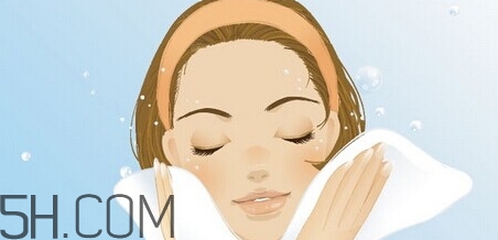 濕敷和面膜哪個(gè)先用？濕敷和面膜的順序