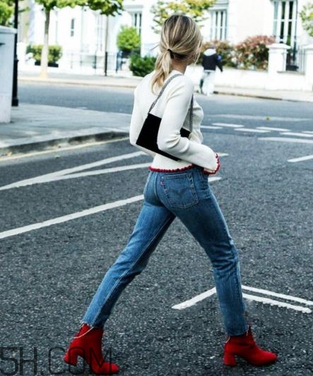 短靴什么顏色好看？什么顏色的短靴百搭？