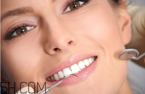 戴牙套可以用電動牙刷嗎？牙齒矯正后刷牙要注意什么？