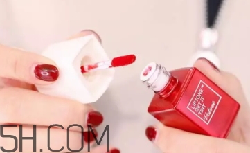 玻璃唇怎么畫(huà)？玻璃唇唇釉推薦