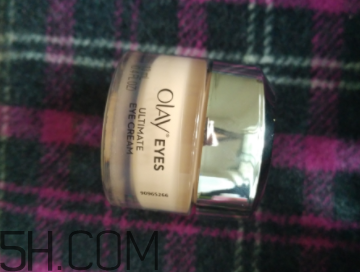 Olay素顏眼霜適合多大年紀？什么功效？