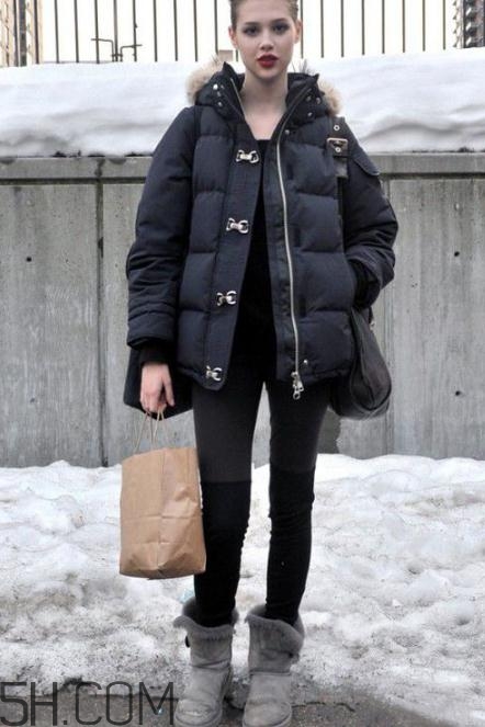 雪地靴搭配什么衣服？雪地靴搭配衣服圖片