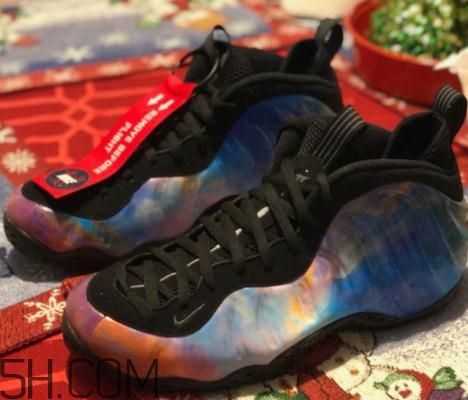nike air foamposite one銀河噴2.0發(fā)售時間_實物曝光 nike air foamposite one銀河噴2.0發(fā)售時間_實物曝光