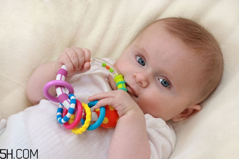 孩子出現(xiàn)皮膚病怎么回事？孩子皮膚病是干燥嗎？