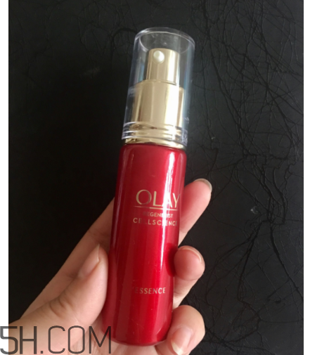 Olay小臉精華露是乳液?jiǎn)?？用在哪一個(gè)步驟？