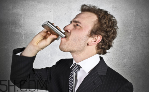 戴牙套洗牙的好處 戴牙套什么情況不建議喝酒 戴牙套洗牙的好處 戴牙套什么情況不建議喝酒