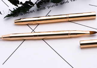 唇刷怎么用？唇刷怎么蘸取口紅