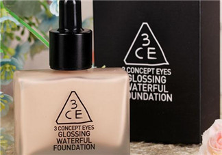 妙巴黎果然50號粉底液和3ce粉底液milk ivory色號對比測評