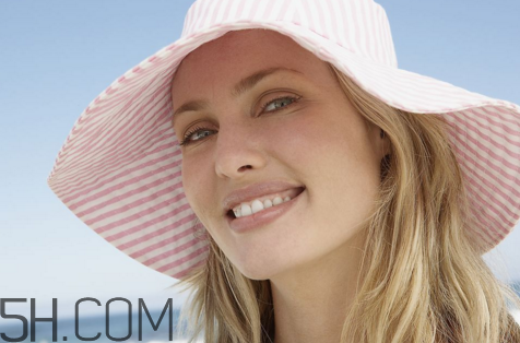 牙齒做貼面多少錢一顆？烤瓷牙可以取下來嗎？