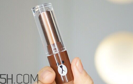 楊樹林口紅價格多少錢？怎樣選擇合適的口紅？