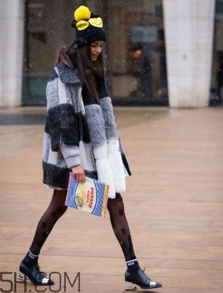 短靴搭配什么襪子？穿短靴配襪子圖片