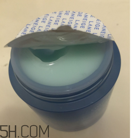 蘭芝睡眠面膜油不油？適合什么膚質(zhì)？