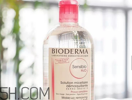 芭妮蘭卸妝膏和貝德瑪卸妝水哪個(gè)好用？卸妝水的卸妝原理