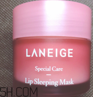 蘭芝夜間唇膜每次敷多厚？每次用多少？