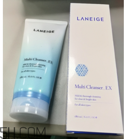 蘭芝潔顏膏有泡沫嗎？能卸妝嗎？